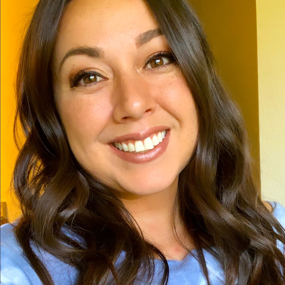 Meet your Posher, Clarissa